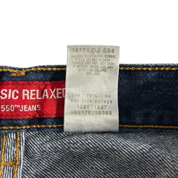 VNTG Levi’s 550 Classic Relaxed Women’s 12 Dark Wash Like New High Rise Straight - Picture 6 of 12